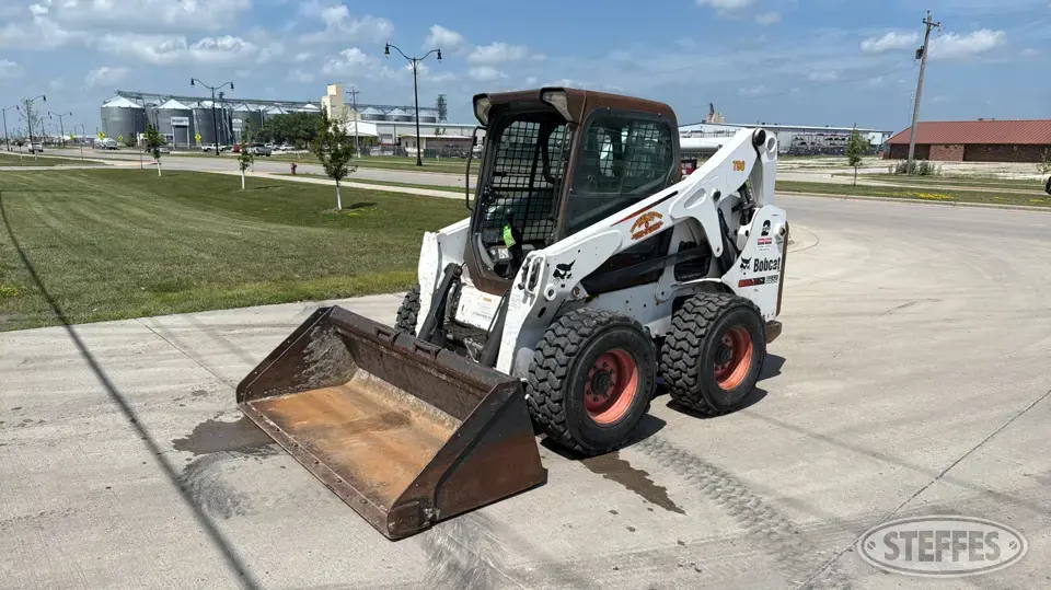 2010 Bobcat S650 Wheeled Skid Steer