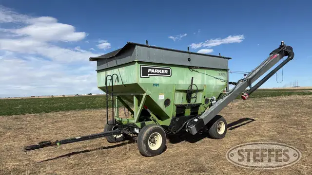 1999 Parker 2600