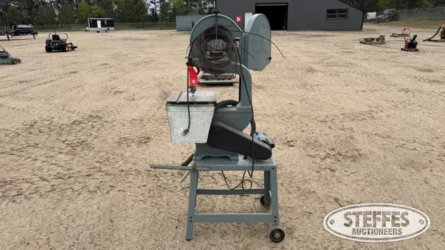 Delta band saw