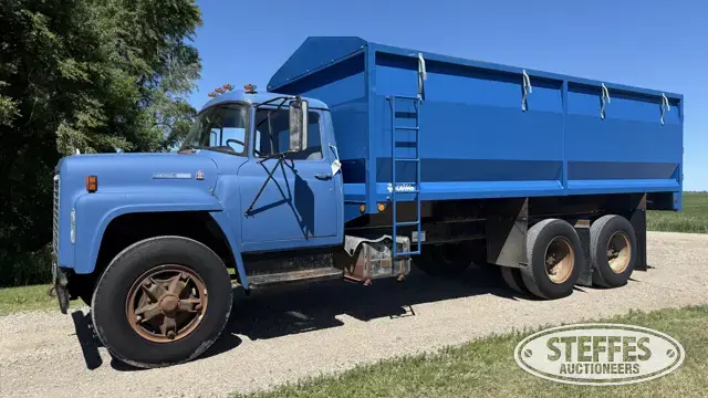 1974 International Loadstar 1800
