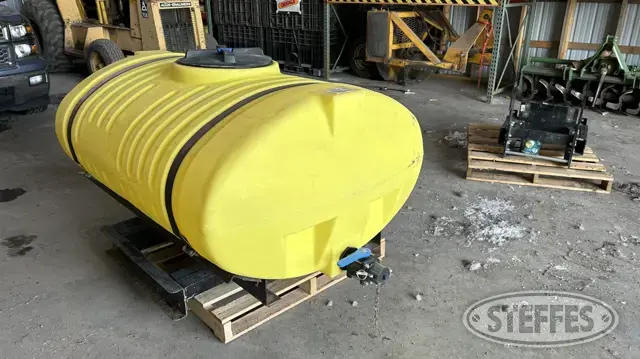 300 gal. poly fertilizer tank