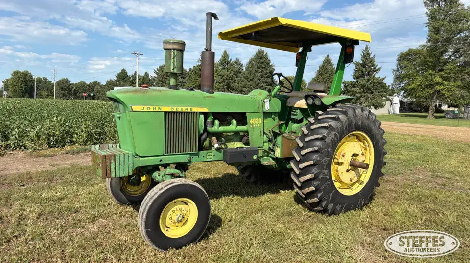 1967 John Deere 4020 2WD Tractor