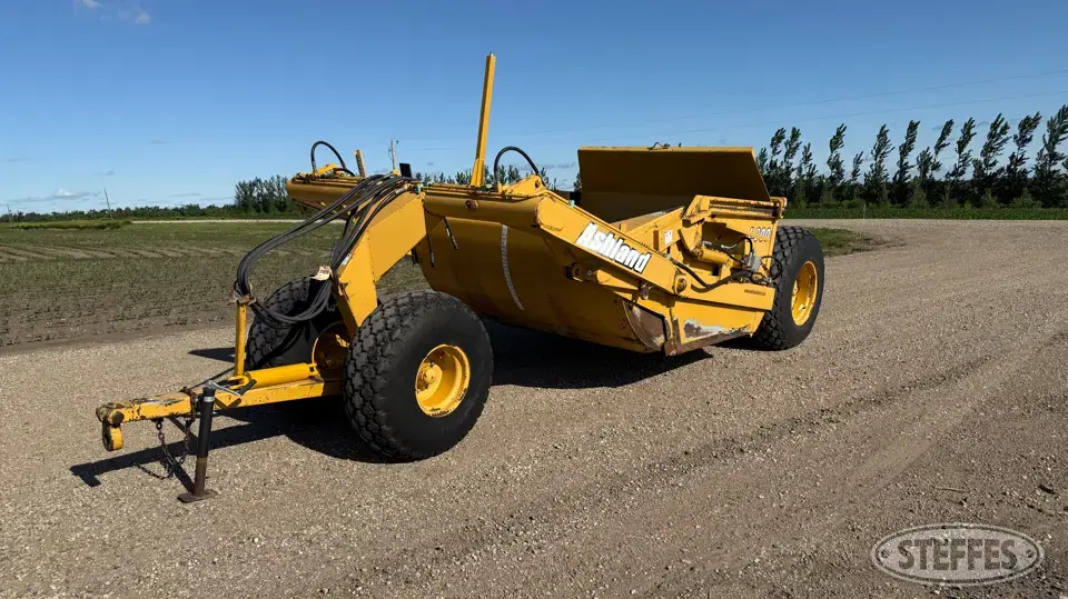 2004 Ashland I-900 Pull Scraper