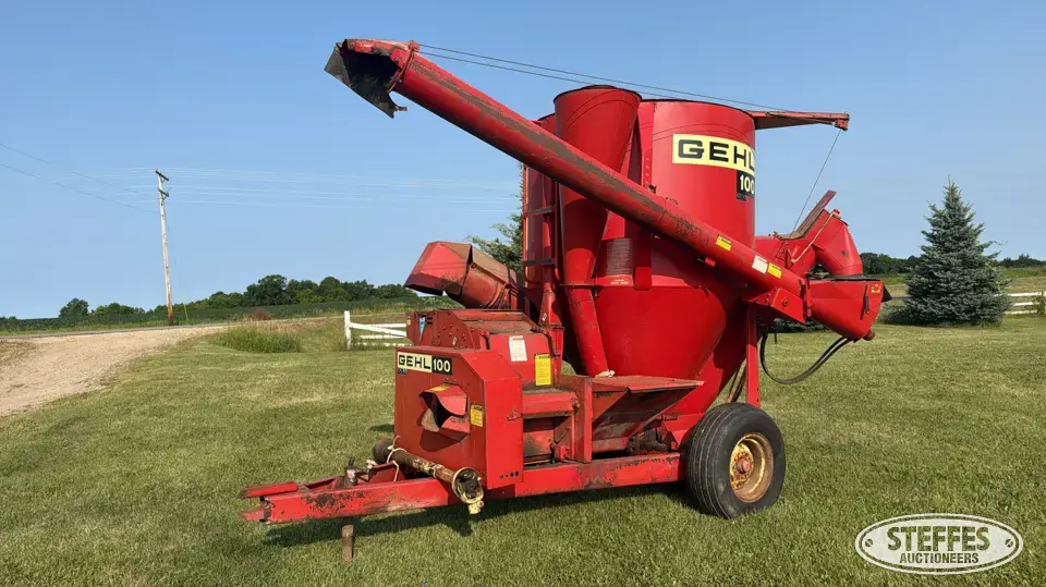 Gehl 100 Livestock Equipment-Other