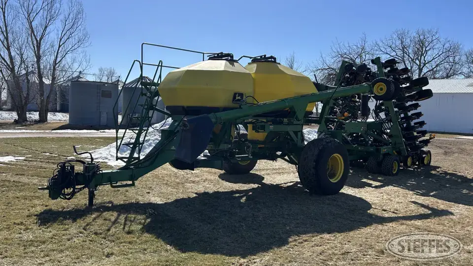 John Deere 1850 Air Drills and Air Seeder