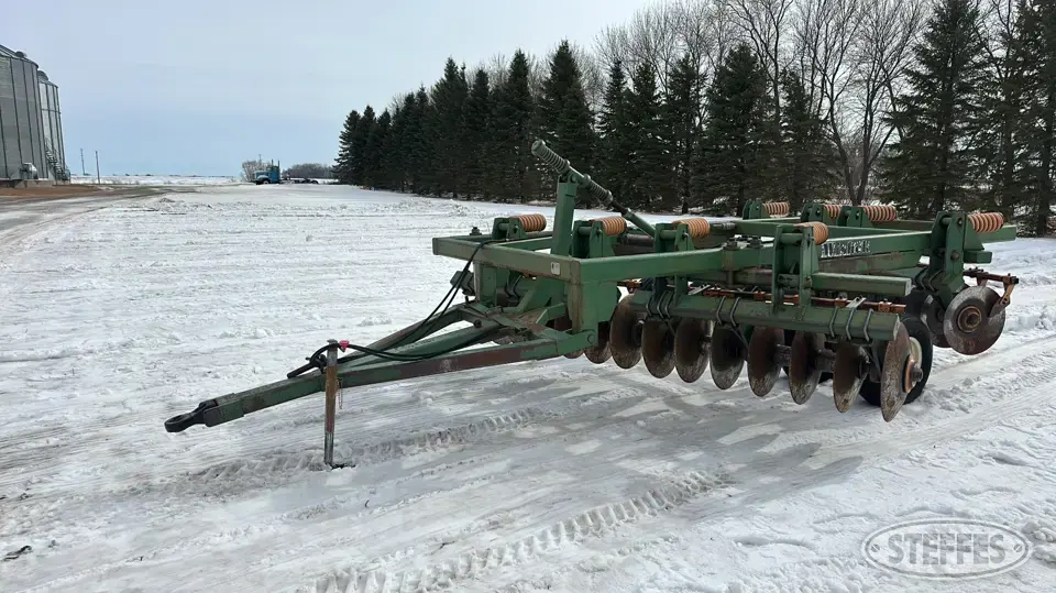 2012 Wishek 842 Disc