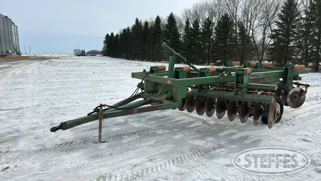 2012 Wishek 842
