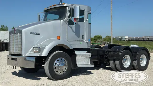 2005 Kenworth T800