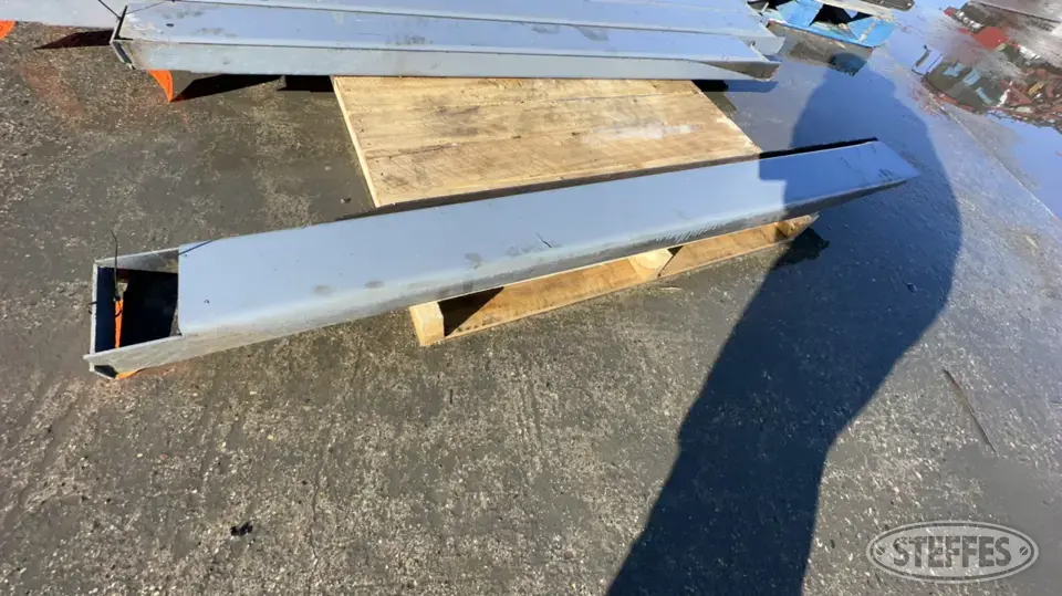 Pinnacle Skid Steer Fork
