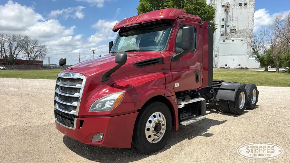 2019 Freightliner Cascadia 126 Conventional Truck without Sleeper