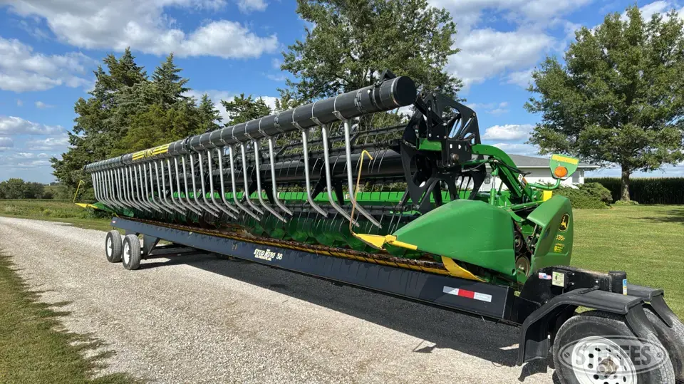 2006 John Deere 635F Flex Head