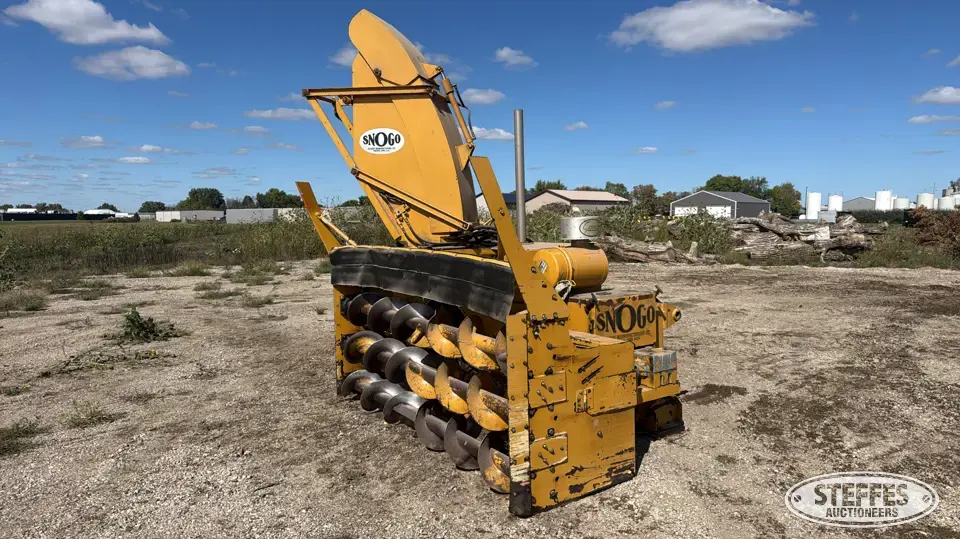 Snogo WK800 Loader Attachment