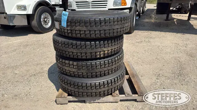 (4) 295/75R22.5 tires