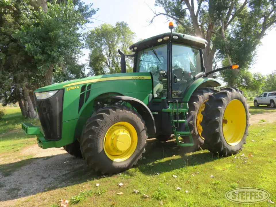 2011 John Deere 8285R MFWD Tractor