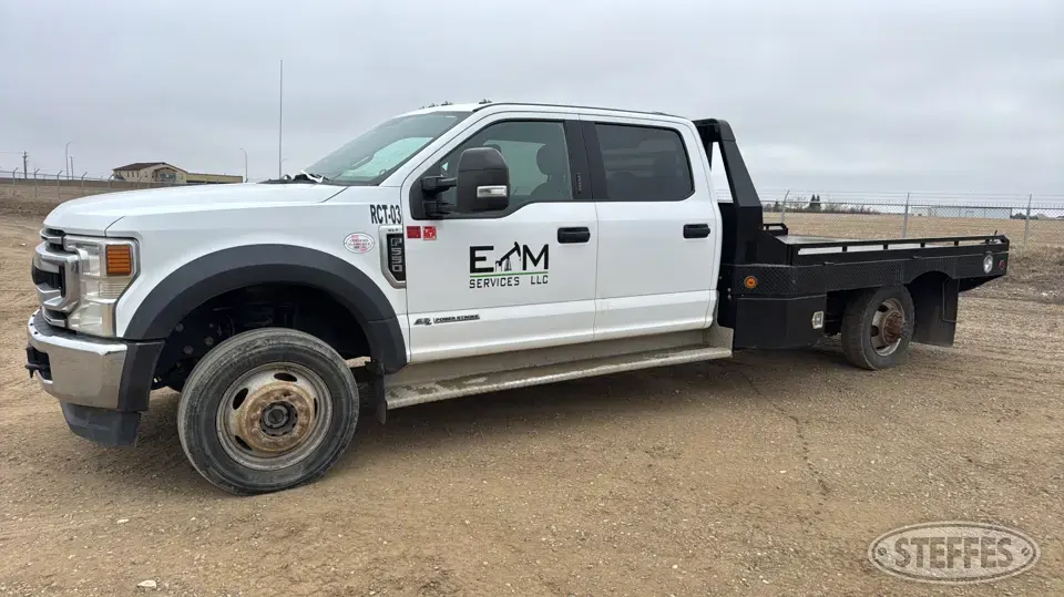 2020 Ford F-550 XLT Flatbed Truck