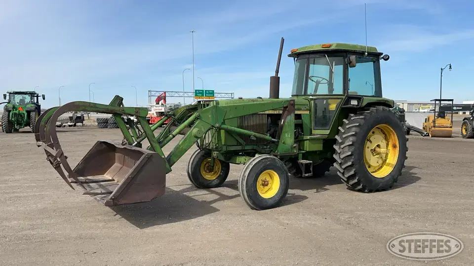1974 John Deere 4230 2WD Tractor