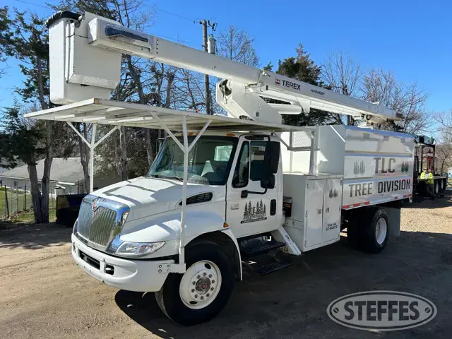 2003 International 4300