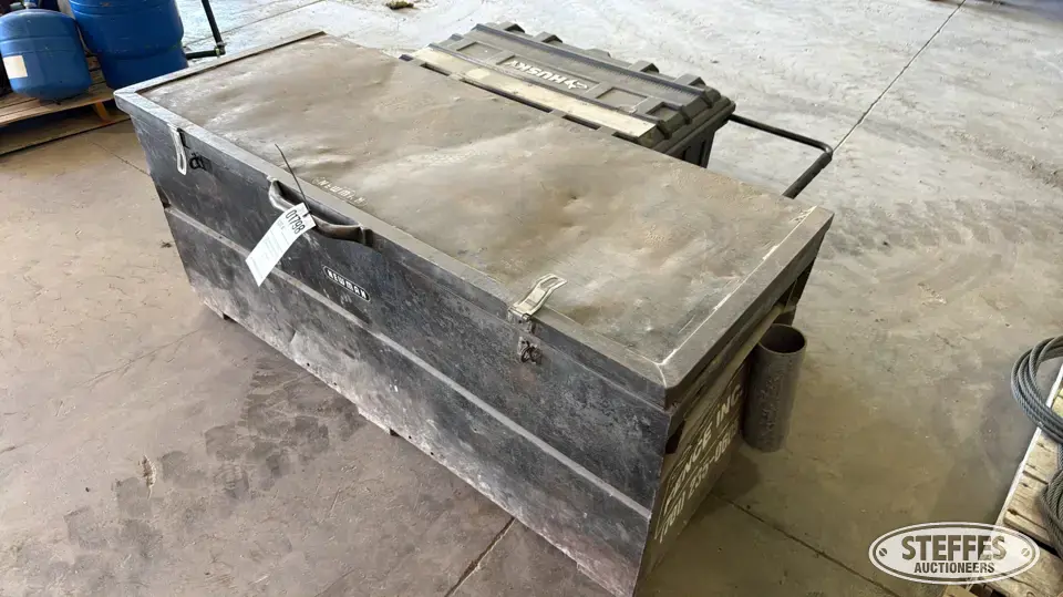 (2) Storage boxes Storage and Bench