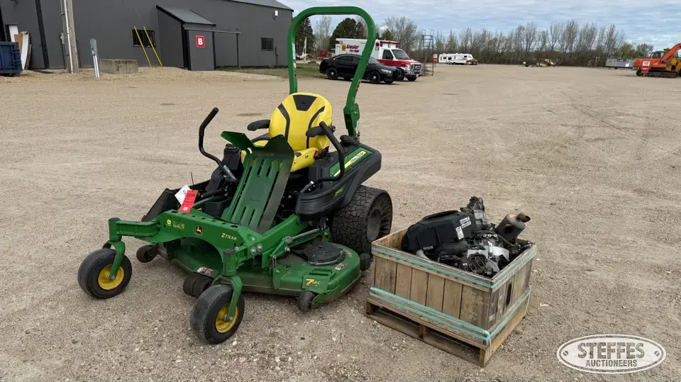 John Deere Z955M Ztrak Zero Turn Mower