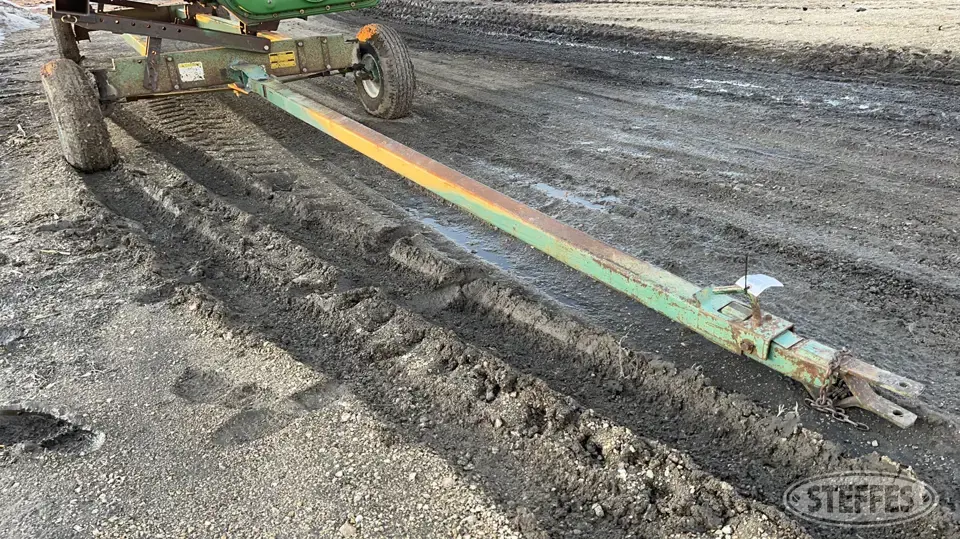 Unverferth HT30 Header Trailer
