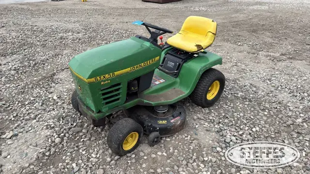John Deere STX38