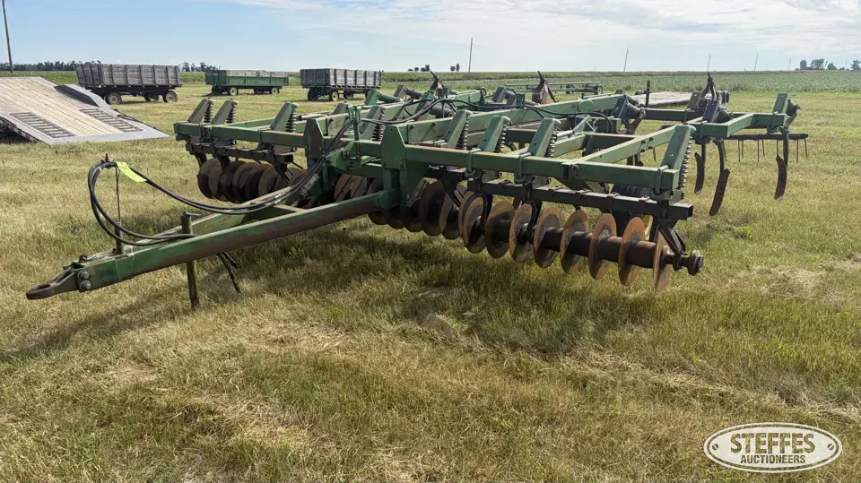 John Deere 712 Coulter Chisel
