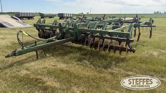 John Deere 712