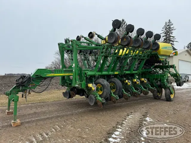 2005 John Deere 1790