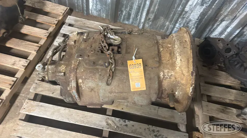 Eaton Fuller 18 spd. trans. Truck-Trailer Part