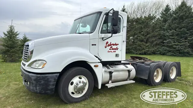 2005 Freightliner Columbia