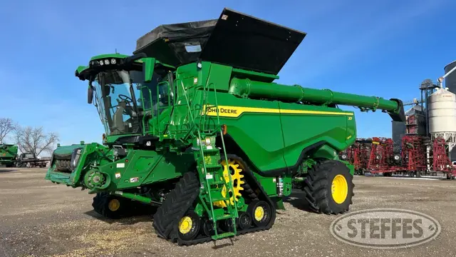 2023 John Deere X9 1100