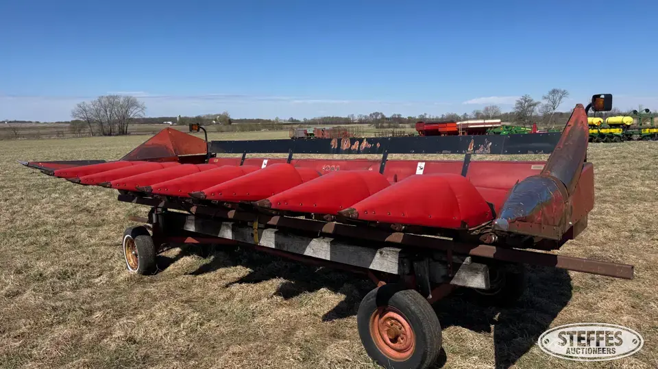 Case IH 1083 Corn Head