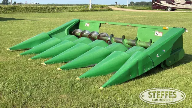 John Deere 643