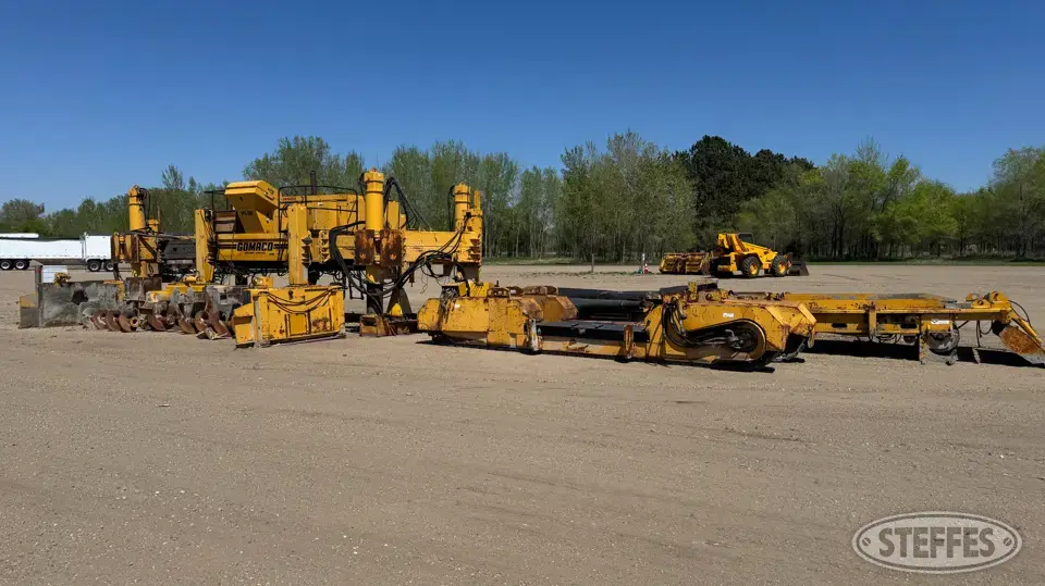 Gomaco PS-60 Paving Equipment