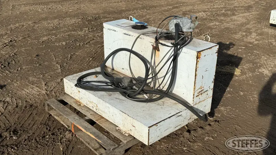 Delta Fuel Tank