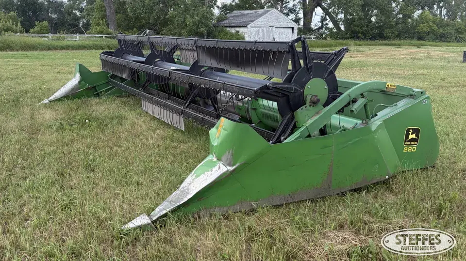 1980 John Deere 220 Flex Head