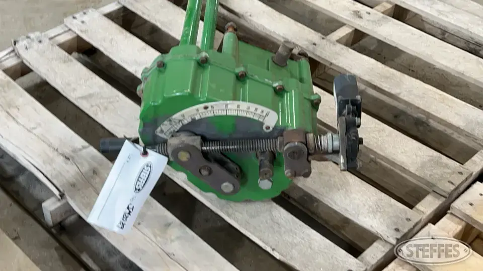John Deere 1910 meter Farm Support Item