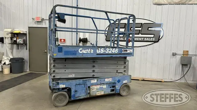 2015 Genie GS3246