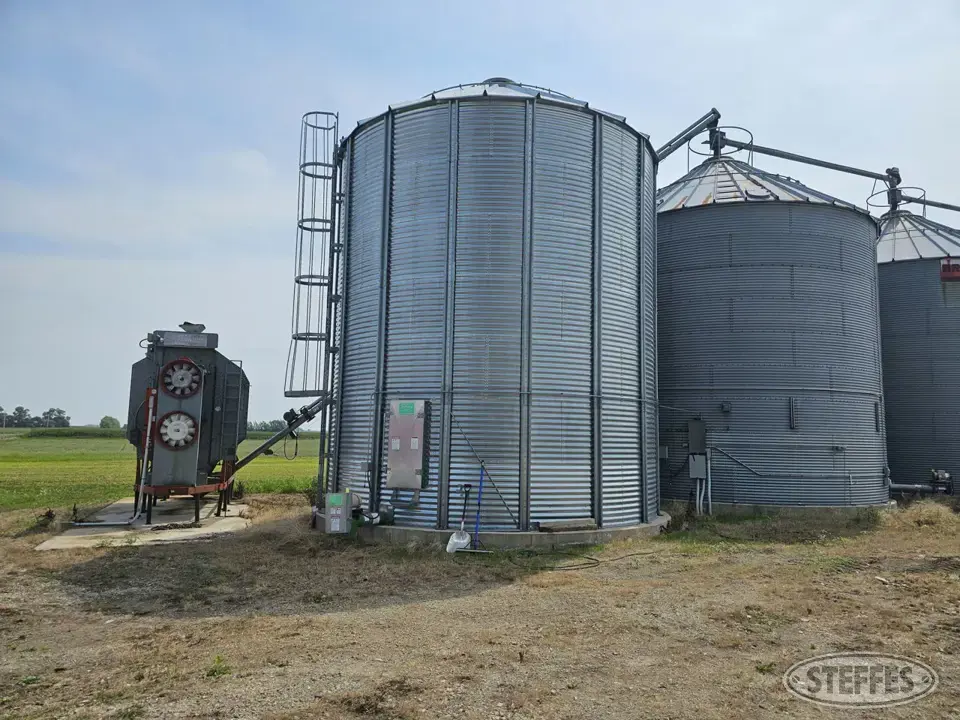 24' Sukup Grain Bin