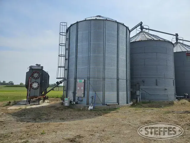 24' Sukup Grain Bin