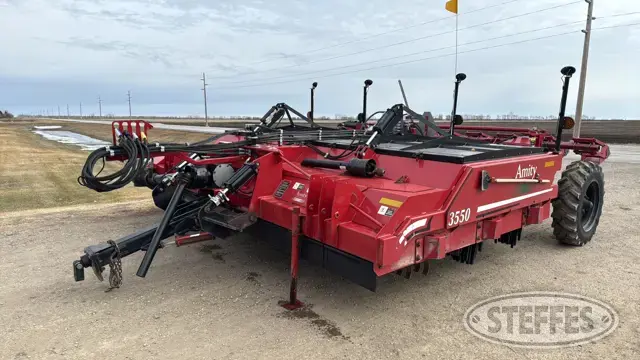 2016 Amity 3550