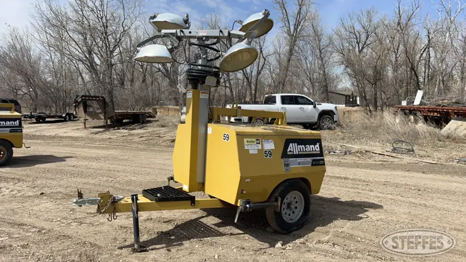 2012 Allmand Maxi-Light V-TWR Generators More Than 500 kW