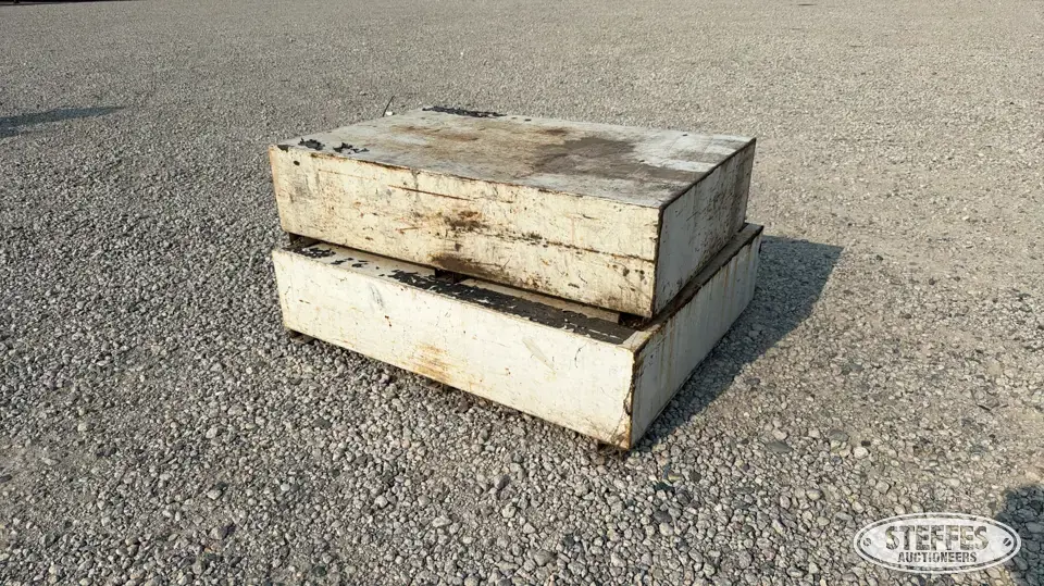(2) Pack Rat Truck-Trailer Part