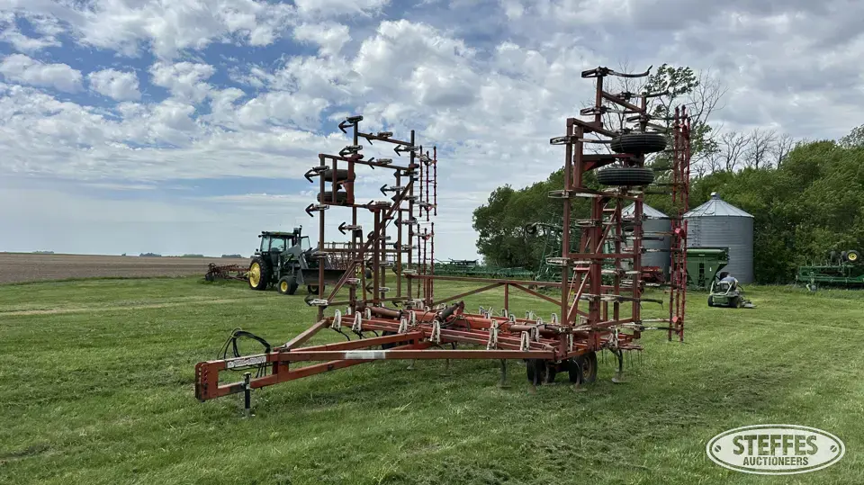 Wil-Rich field cultivator