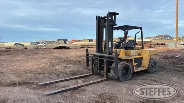 2005 CAT DP70
