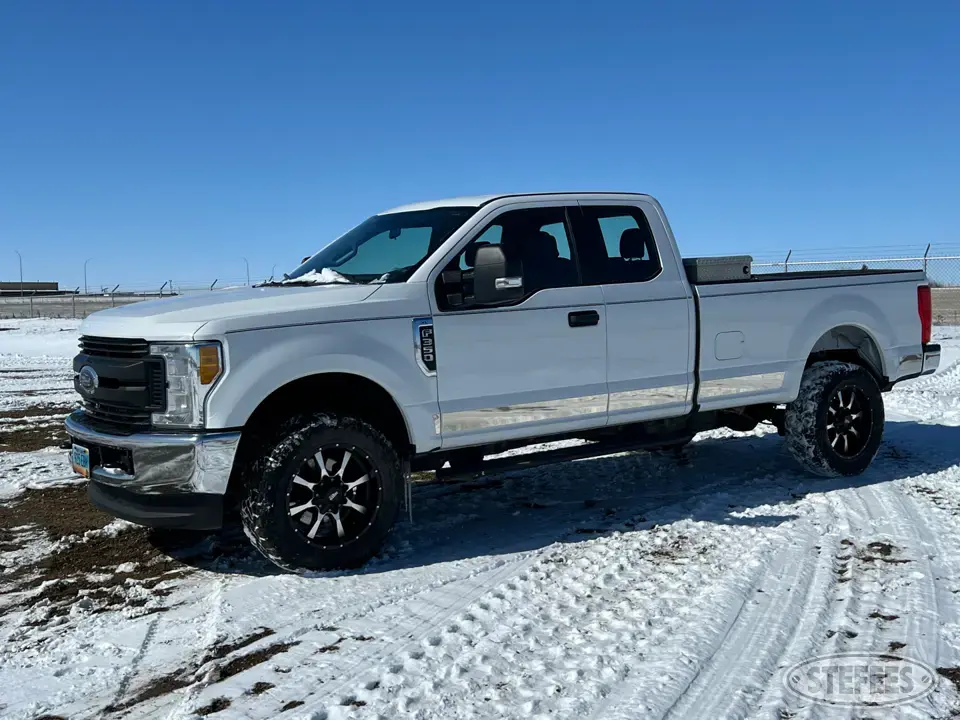 2017 Ford F350 XL 1 Ton Pickup