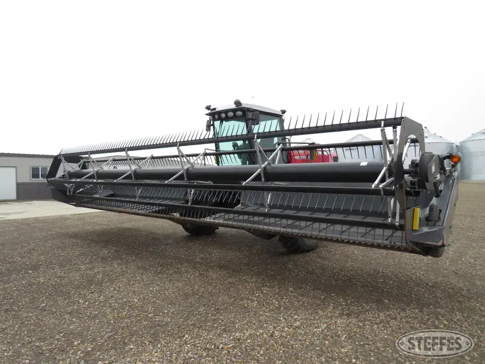 Massey Ferguson 9375 Self-Propelled Windrower
