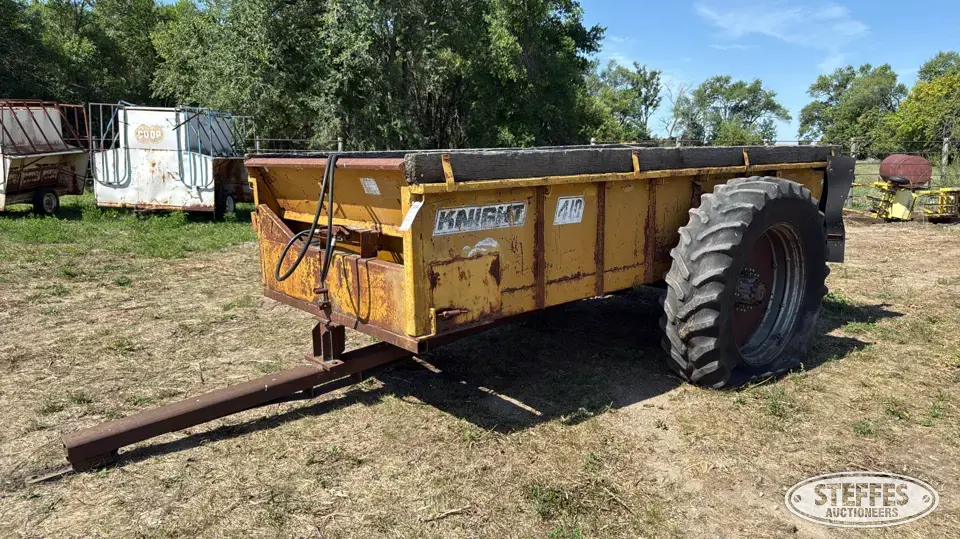 Knight 410 Manure Application Equipment