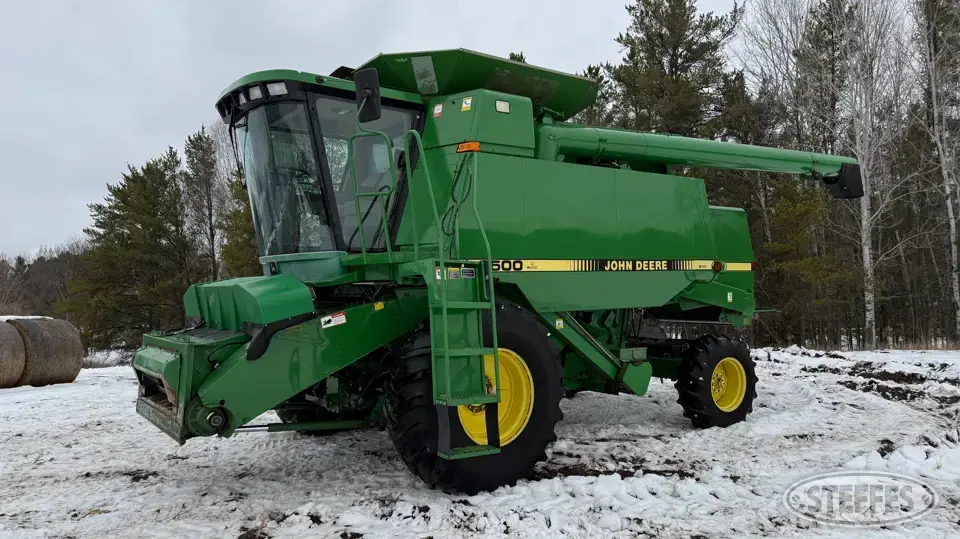 1993 John Deere 9500 Combine