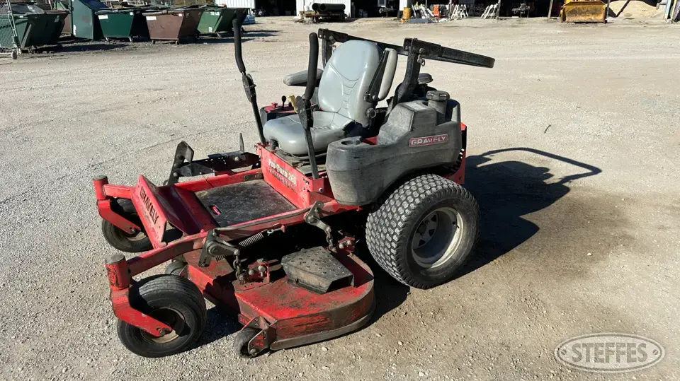 Gravely Pro-Turn 260 Zero Turn Mower